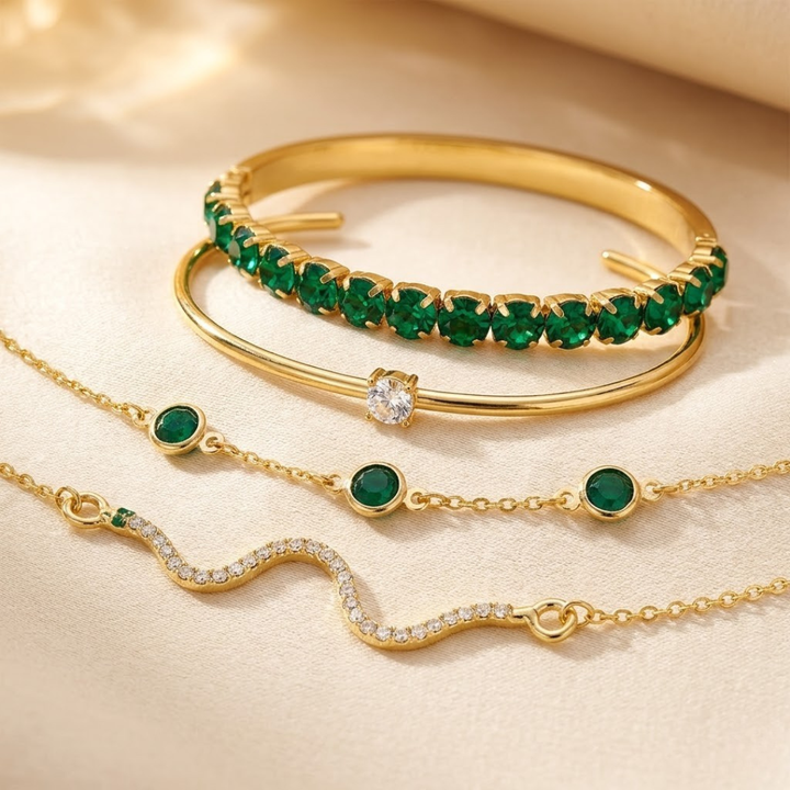 Ensemble bracelet en or et émeraude
