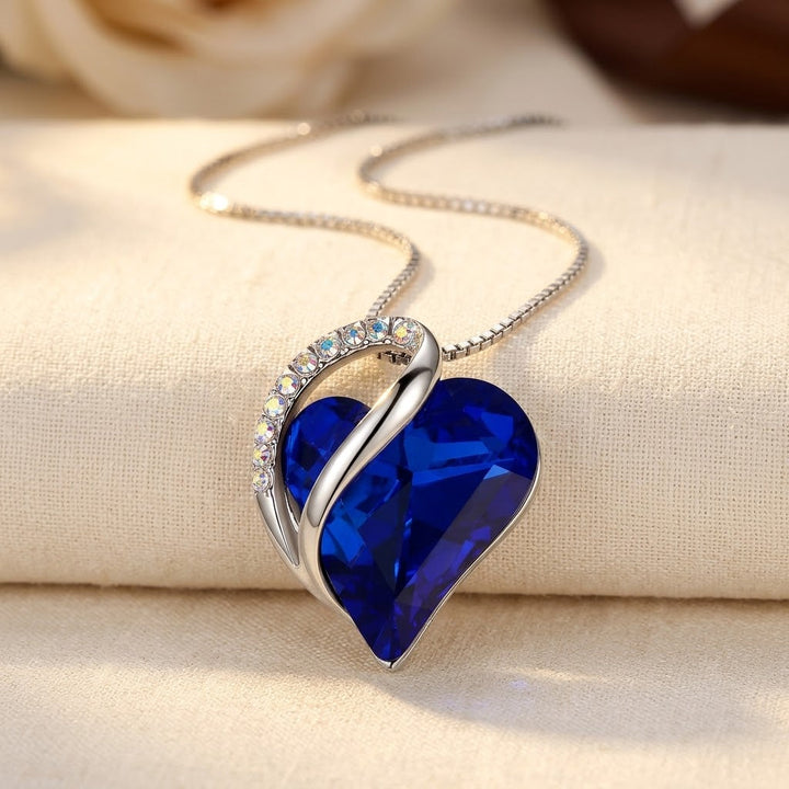 Collier cœur en argent et saphir