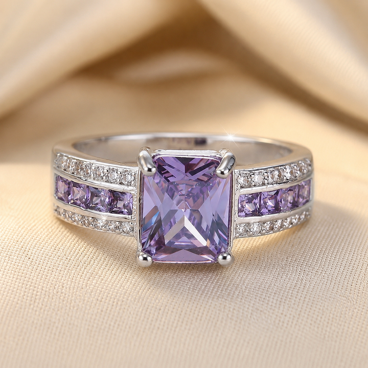 Bague en argent et améthyste sertie